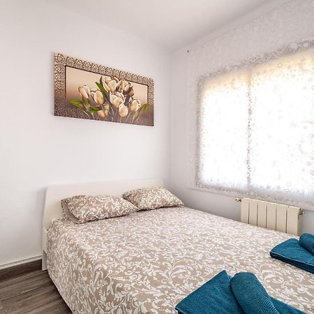 Lovely Apartment Barca 2 Sant Adria de Besos Bagian luar foto