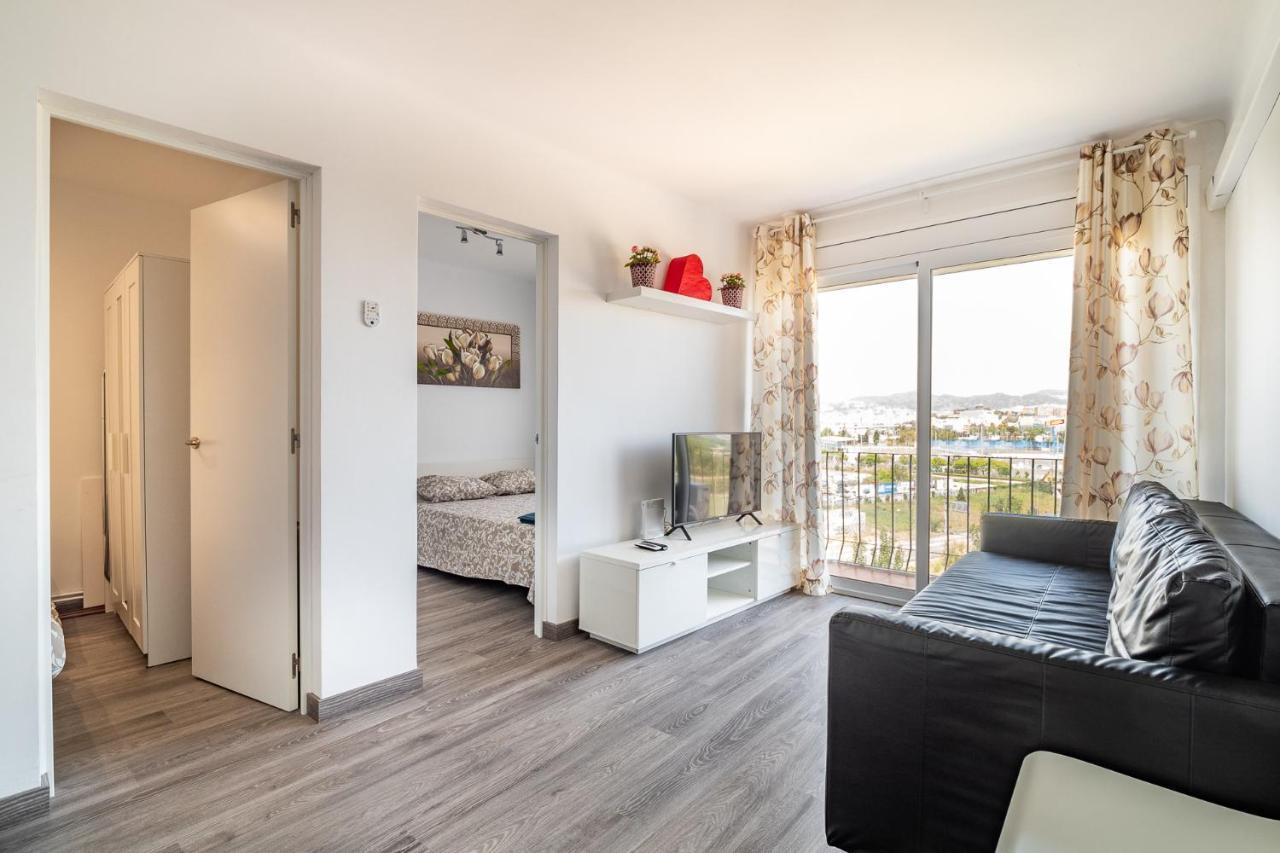 Lovely Apartment Barca 2 Sant Adria de Besos Bagian luar foto