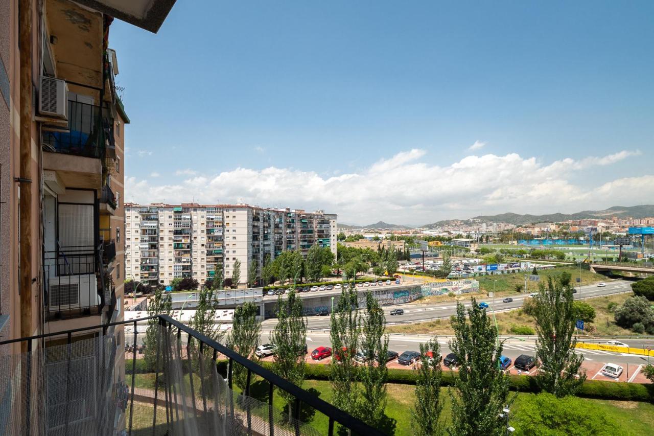 Lovely Apartment Barca 2 Sant Adria de Besos Bagian luar foto