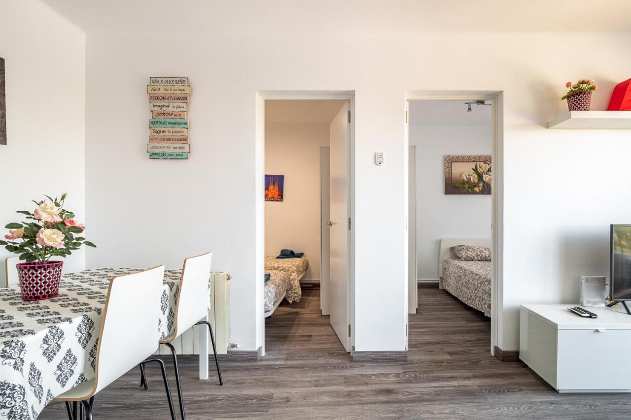 Lovely Apartment Barca 2 Sant Adria de Besos Bagian luar foto