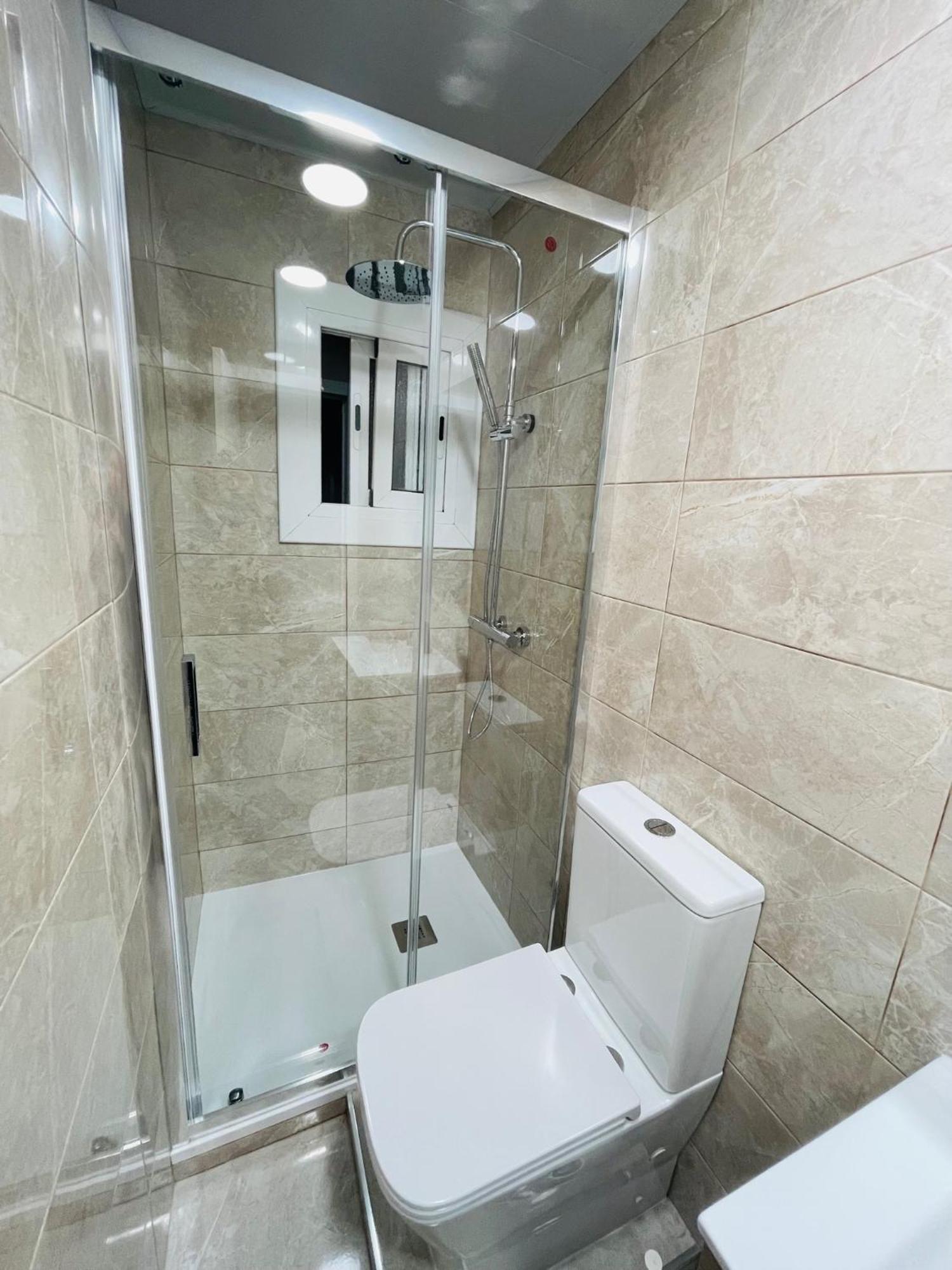 Lovely Apartment Barca 2 Sant Adria de Besos Bagian luar foto